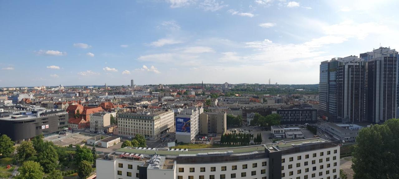 15 Pietro Sokolska 30 Towers Apartments - New - Lux - Parking - Sauna - Gym- And The Best View In Katowice Exteriör bild